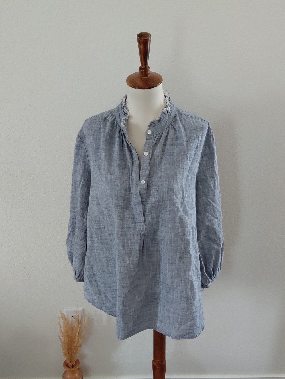Trovata Birds Of Paradise Sara B Henley Shirt